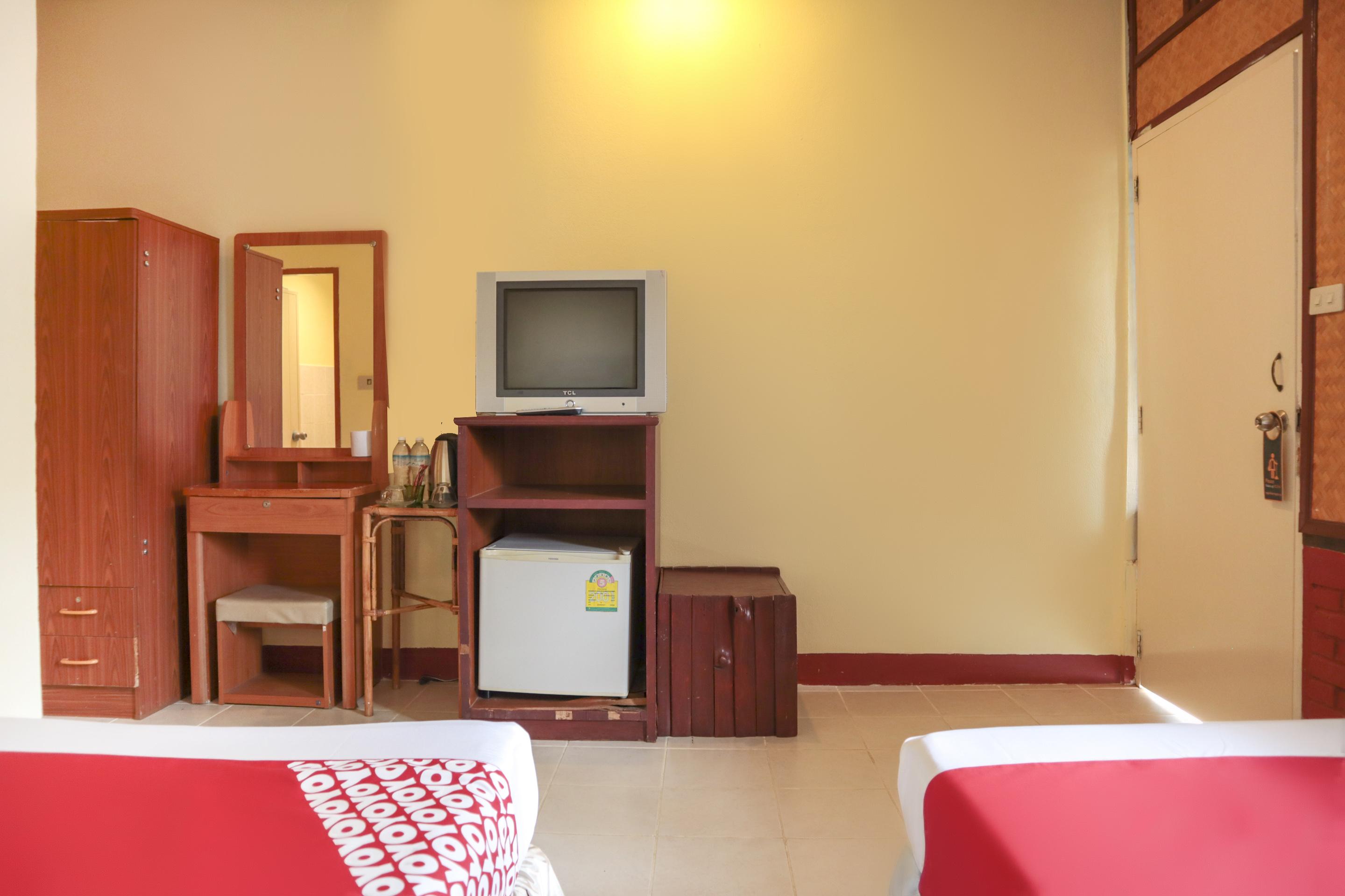 Oyo 681 Paradise Hotel Ao Nang Екстериор снимка