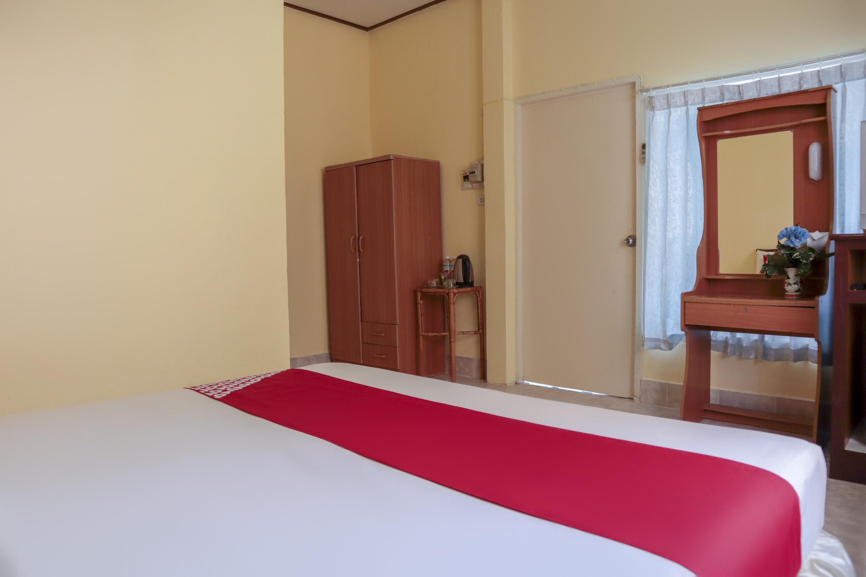 Oyo 681 Paradise Hotel Ao Nang Екстериор снимка