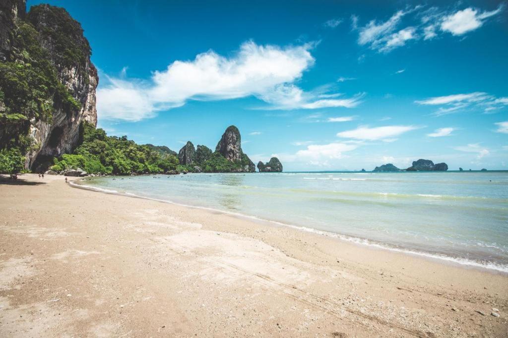 Oyo 681 Paradise Hotel Ao Nang Екстериор снимка